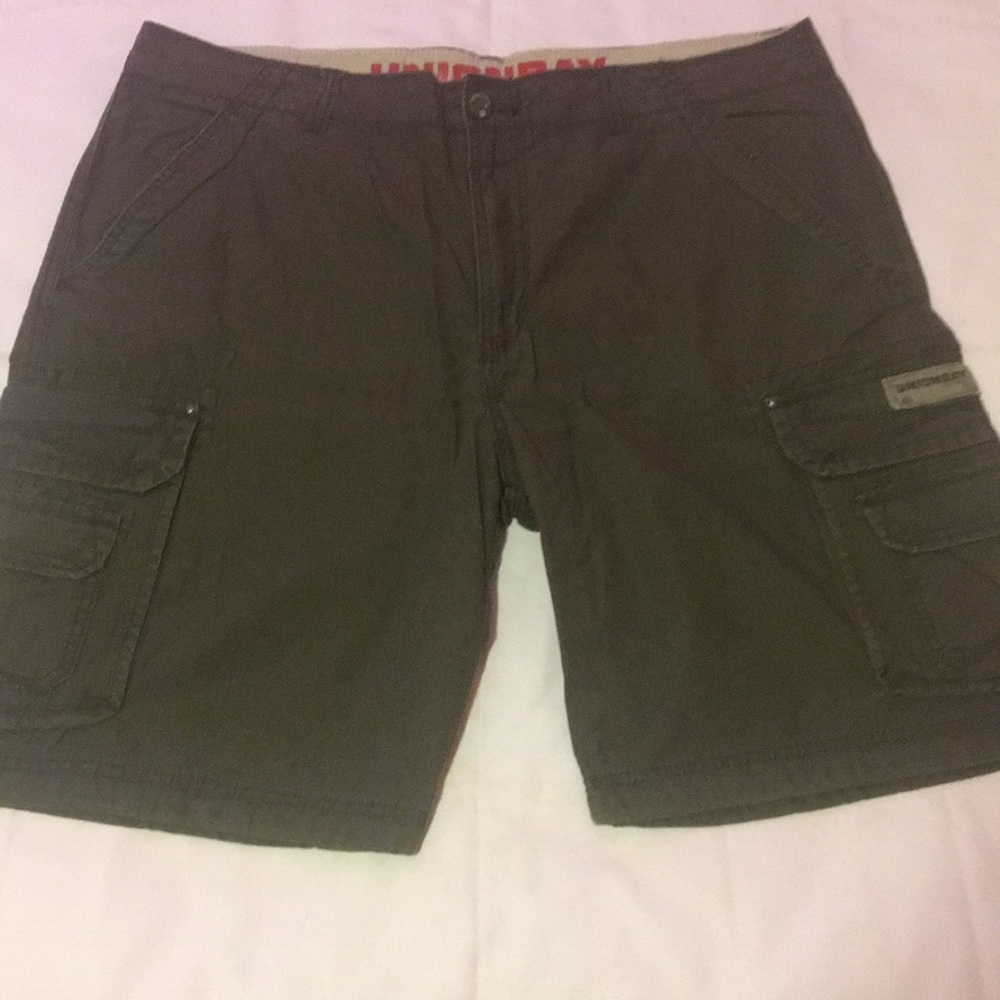 Union bay Men’s Cargo Shorts Size 42
